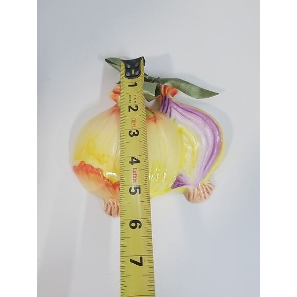 Vintage 3 Hand Painted Ceramic Onion Strawberries Egg Plant Wall Art - Picture 9 of 11
